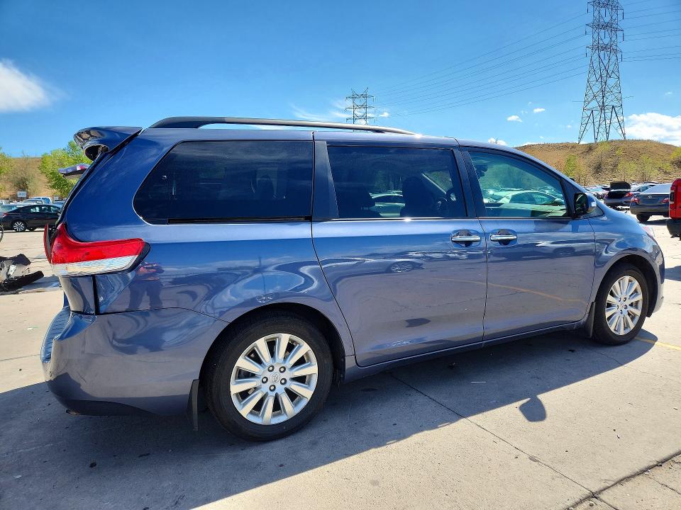 Продаж на аукціоні авто 2014 Toyota Sienna, vin: 5TDDK3DC6ES088574, номер лоту: 69755056