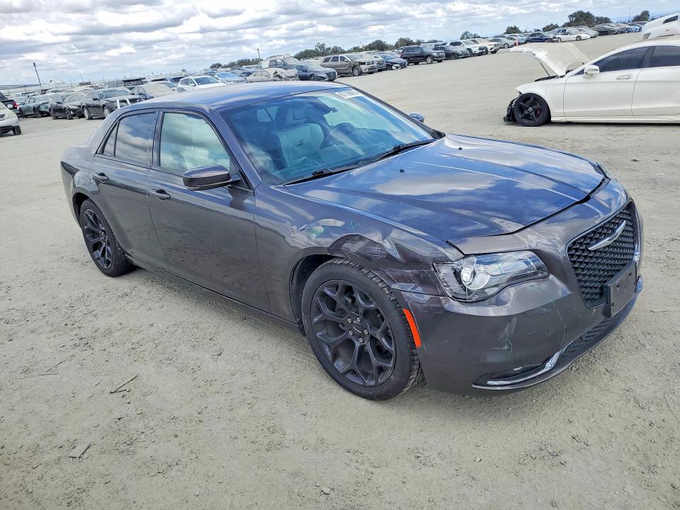 Aukcja sprzedaży 2019 Chrysler 300, vin: 2C3CCABG3KH700893, numer aukcji: 67709016