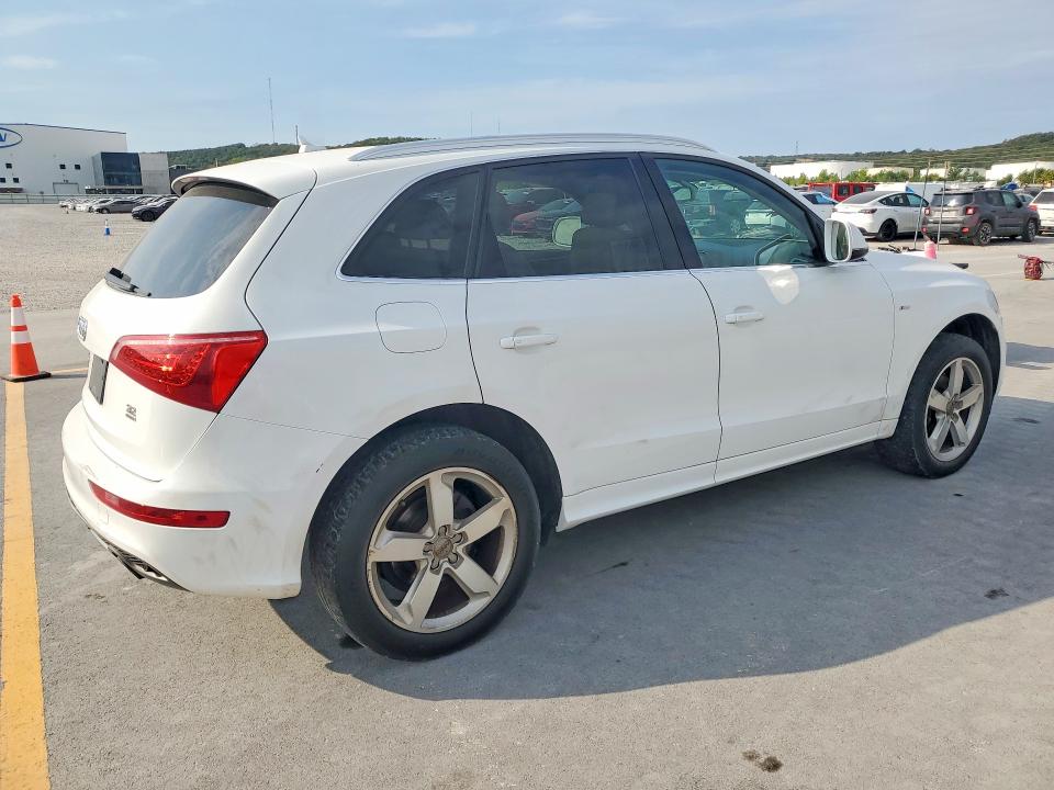 70454546 :رقم المزاد ، WA1DKBFP0BA041912 vin ، 2011 Audi Q5 مزاد بيع