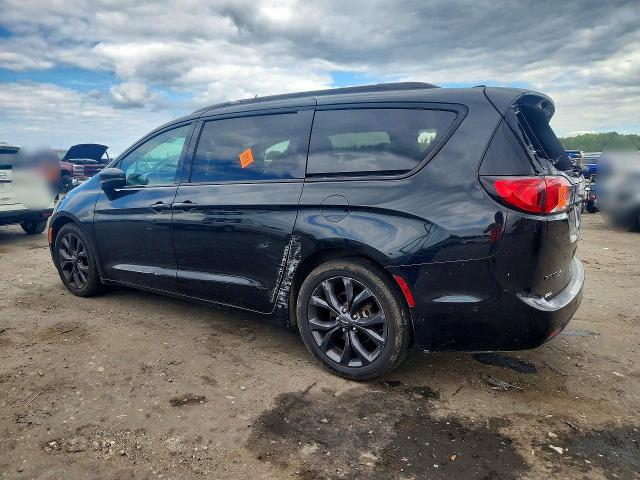 69377286 :رقم المزاد ، 2C4RC1GG3KR638825 vin ، 2019 Chrysler Pacifica مزاد بيع