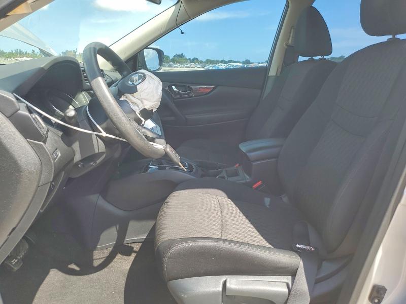 68753106 :رقم المزاد ، 5N1AT2MT9JC772052 vin ، 2018 Nissan Rogue مزاد بيع