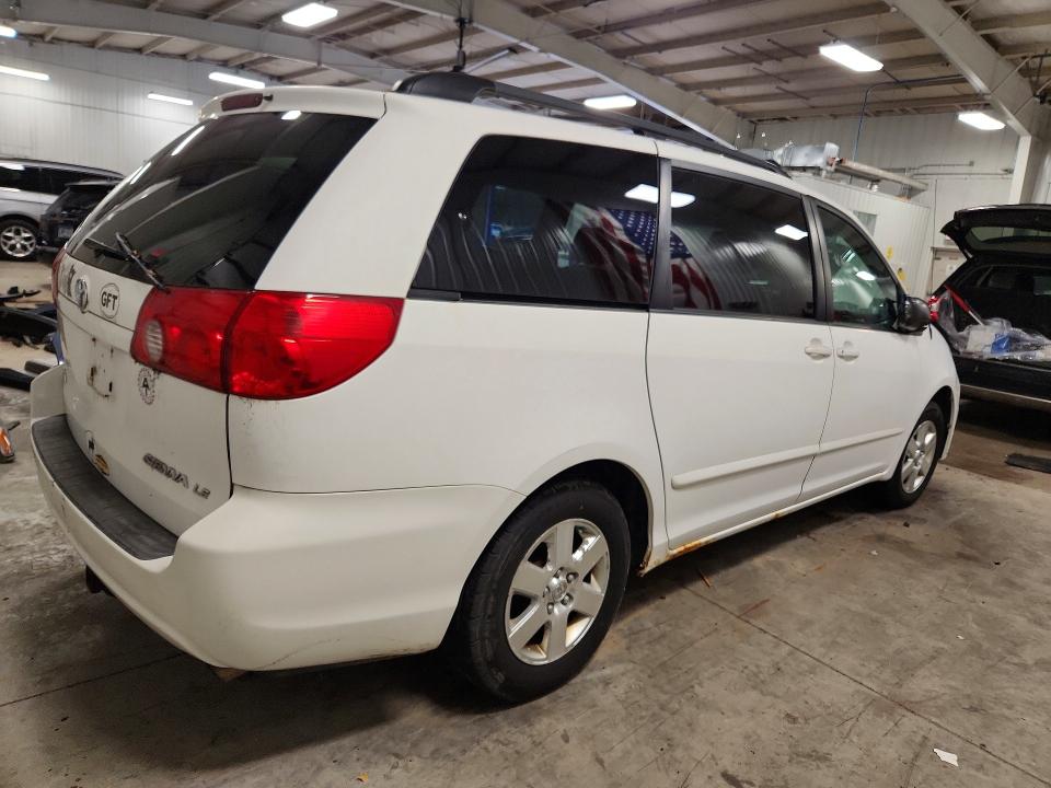 Продаж на аукціоні авто 2007 Toyota Sienna, vin: 5TDZK23C37S034217, номер лоту: 69891396