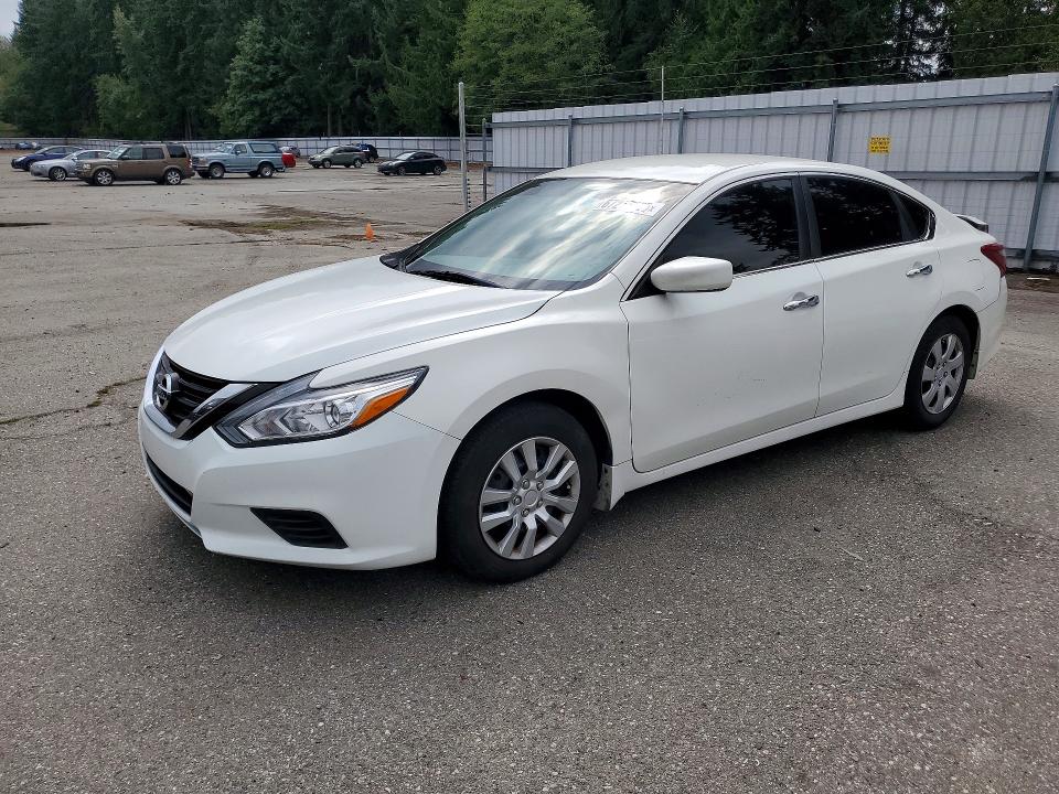Auction sale of the 2018 Nissan Altima, vin: 1N4AL3AP1JC260857, lot number: 67213626