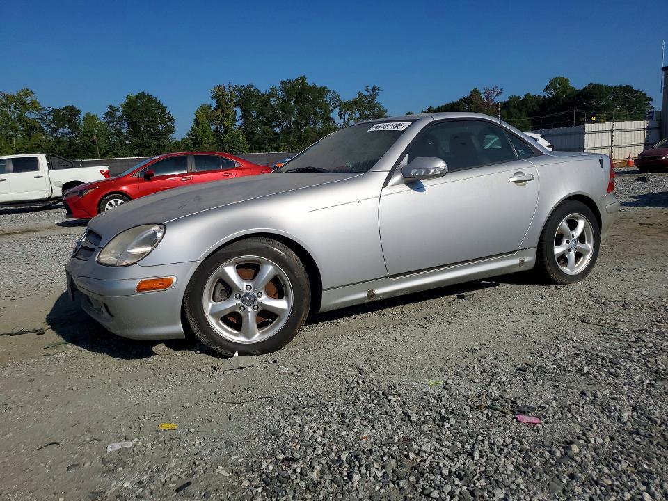 66151496 :رقم المزاد ، WDBKK65F93F290483 vin ، 2003 Mercedes-benz Slk مزاد بيع