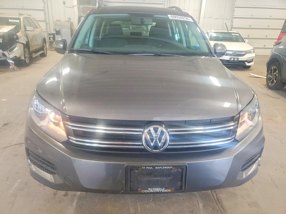 Aukcja sprzedaży 2015 Volkswagen Tiguan, vin: WVGAV7AX9FW554942, numer aukcji: 69934256