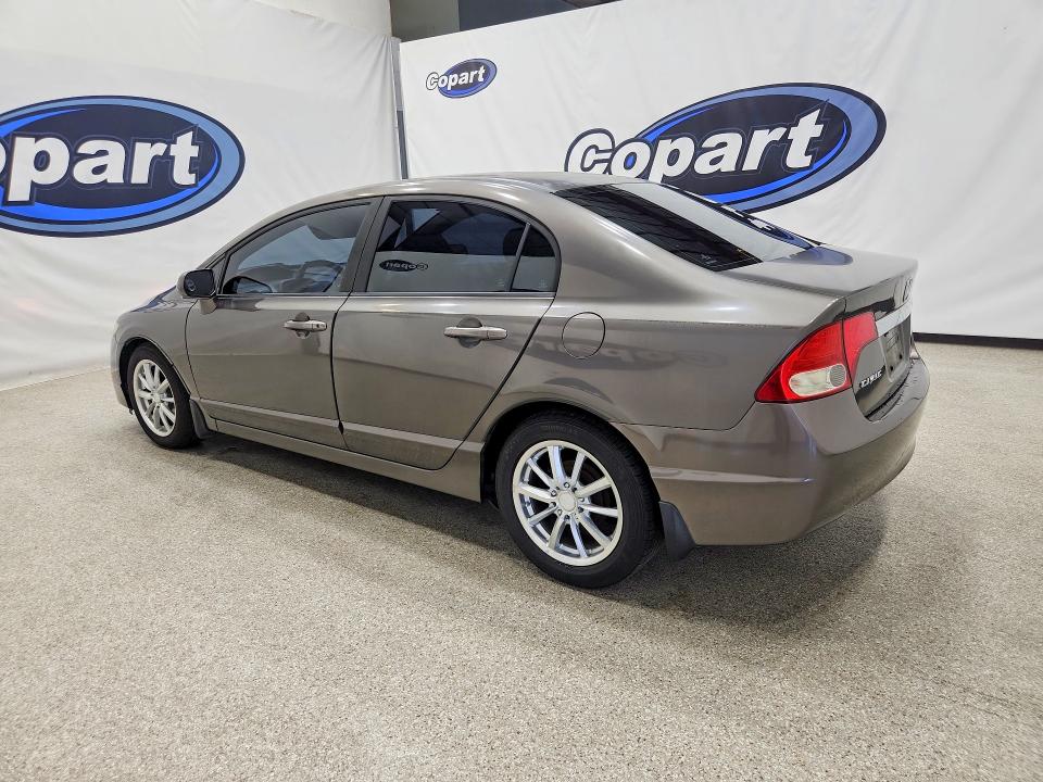 70678816 :رقم المزاد ، 19XFA1F58AE061718 vin ، 2010 Honda Civic مزاد بيع