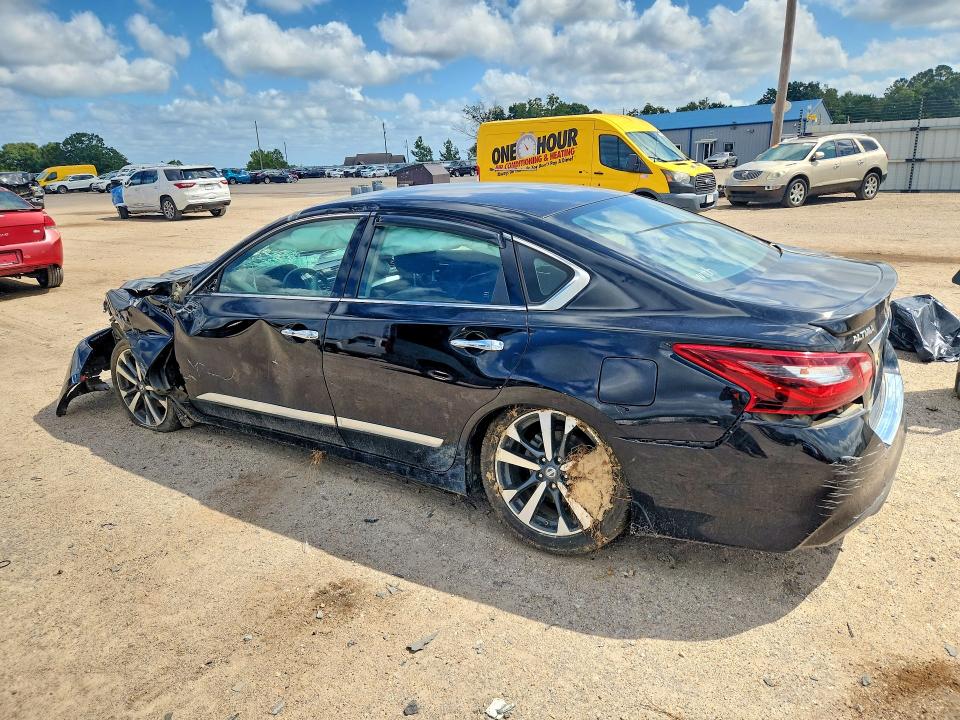 Продажа на аукционе авто 2017 Nissan Altima, vin: 1N4AL3AP3HC188814, номер лота: 67855596