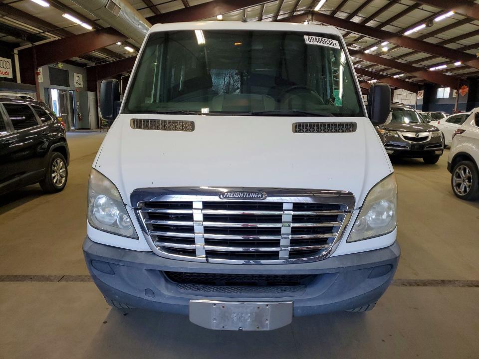 69486636 :رقم المزاد ، WDYPE7CCXD5785557 vin ، 2013 Freightliner Sprinter مزاد بيع