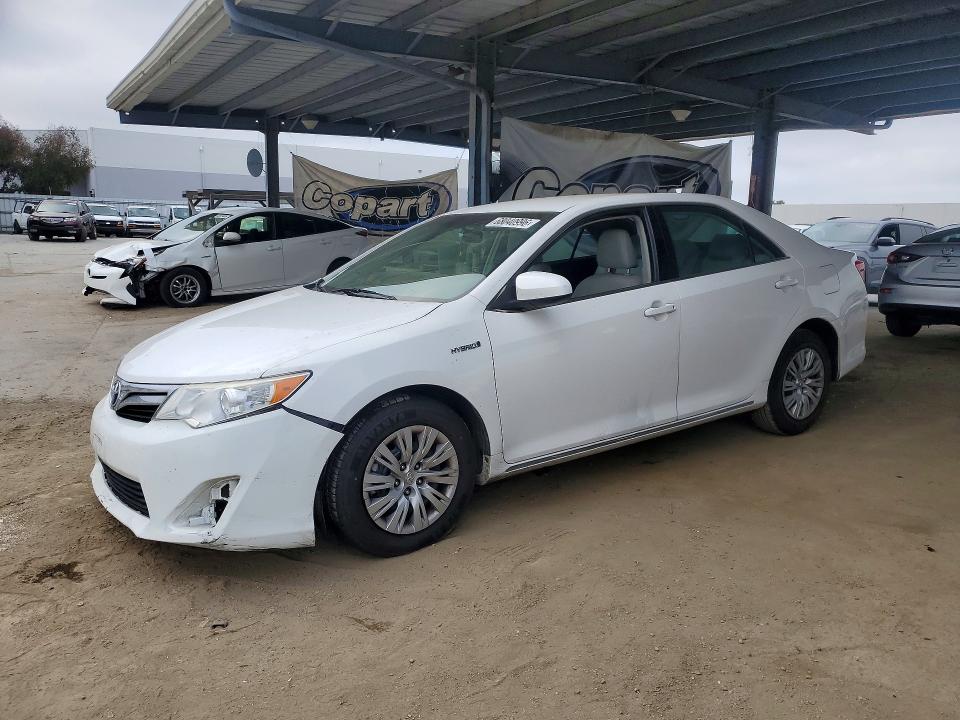 Продажа на аукционе авто 2014 Toyota Camry Hybrid, vin: 4T1BD1FKXEU115650, номер лота: 68040996