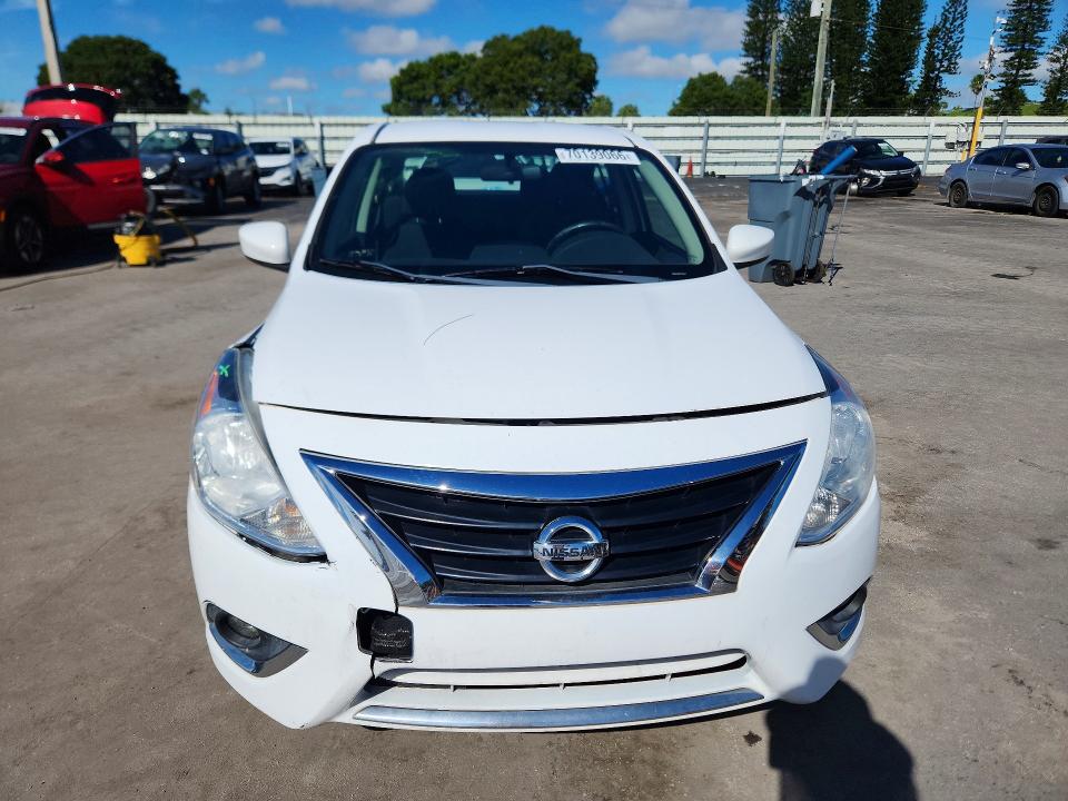 70139066 :رقم المزاد ، 3N1CN7AP6HL867794 vin ، 2017 Nissan Versa مزاد بيع