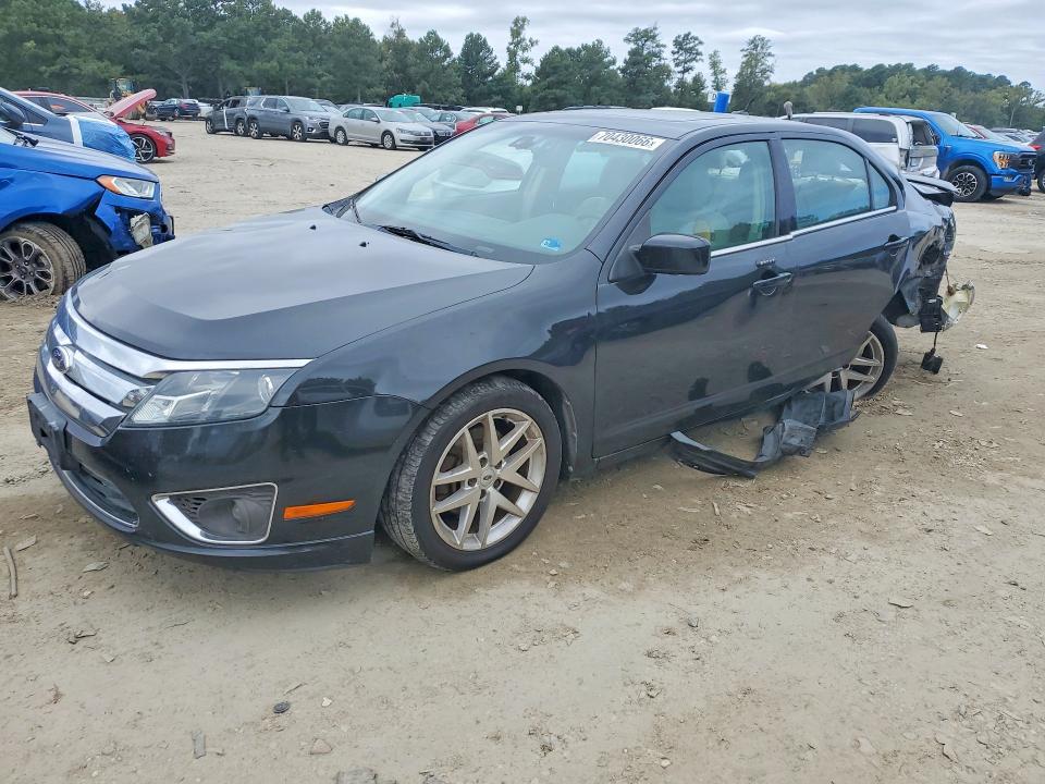 70430066 :رقم المزاد ، 3FAHP0JA3CR387899 vin ، 2012 Ford Fusion مزاد بيع