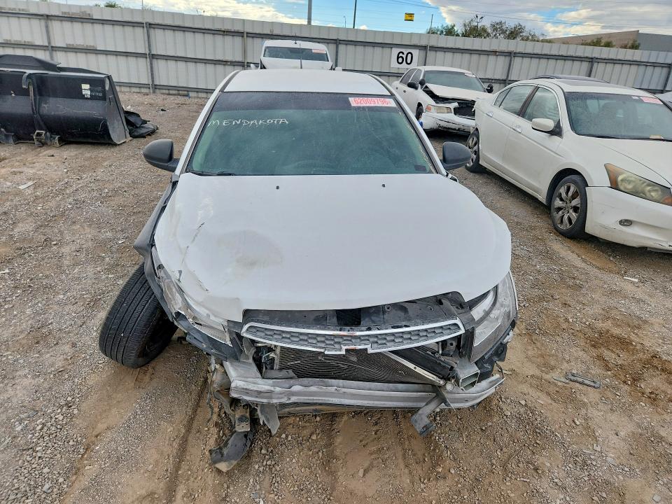 62009796 :رقم المزاد ، 1G1PA5SG0D7155057 vin ، 2013 Chevrolet Cruze مزاد بيع
