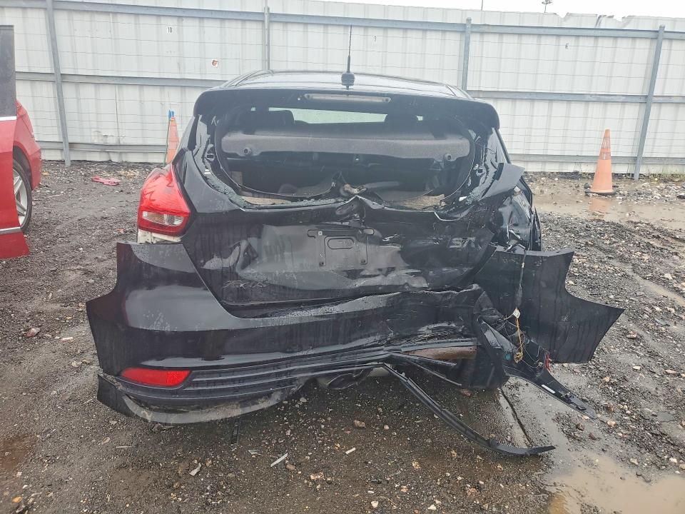 2016 Ford Focus მანქანა იყიდება აუქციონზე, vin: 1FADP3L92GL343108, აუქციონის ნომერი: 70104066