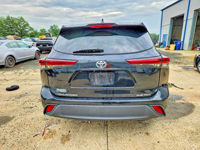 67193916 :رقم المزاد ، 5TDHZRBH0MS153822 vin ، 2021 Toyota Highlander مزاد بيع