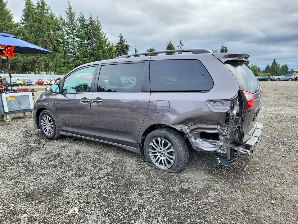 70505746 :رقم المزاد ، 5TDYZ3DC7LS078047 vin ، 2020 Toyota Sienna مزاد بيع