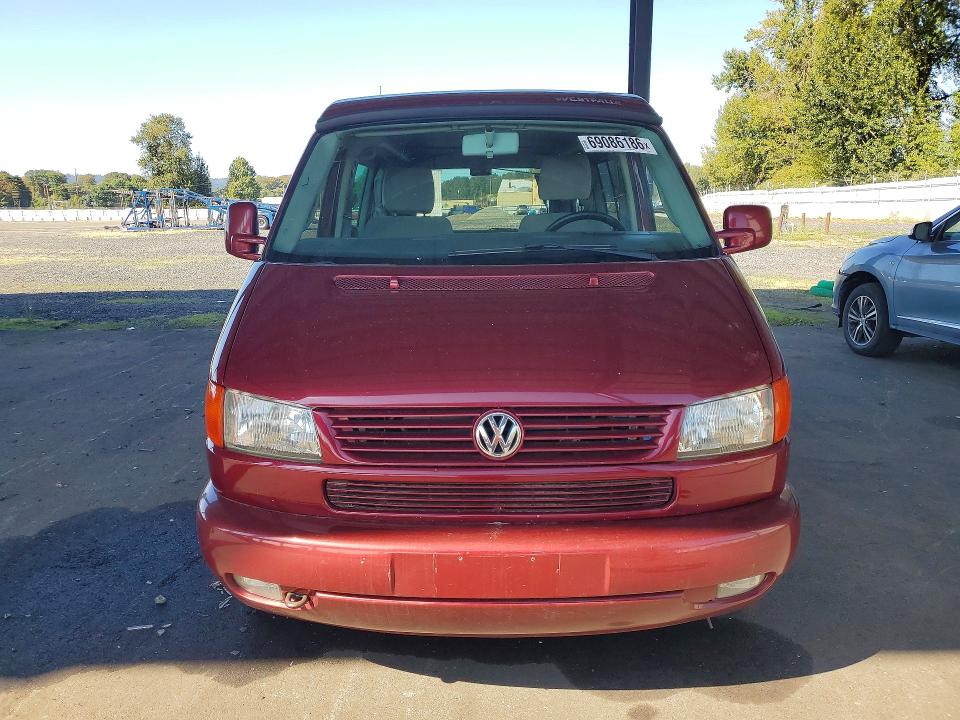 69086186 :رقم المزاد ، WV2NB47082H013498 vin ، 2002 Volkswagen Eurovan مزاد بيع