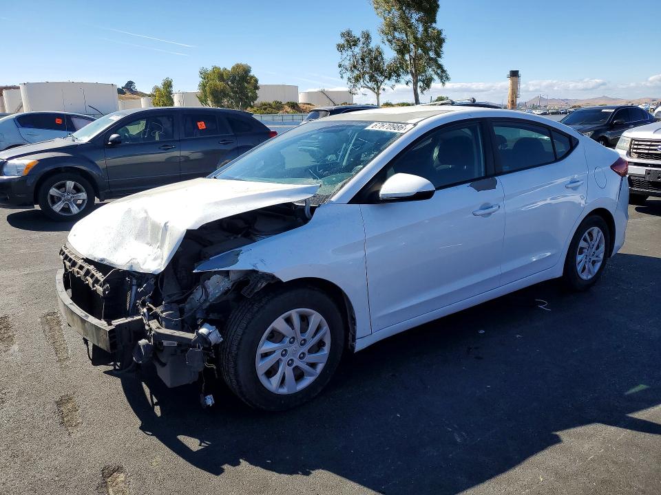 2018 Hyundai Elantra მანქანა იყიდება აუქციონზე, vin: 5NPD74LF5JH272911, აუქციონის ნომერი: 67670986
