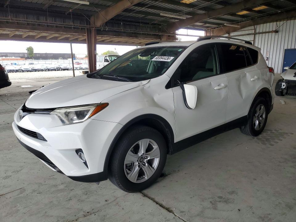 Продажа на аукционе авто 2018 Toyota Rav4, vin: JTMWFREV6JJ211118, номер лота: 66994436