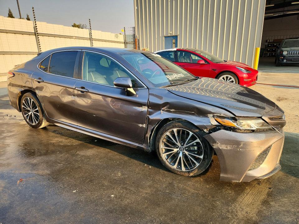 2019 Toyota Camry მანქანა იყიდება აუქციონზე, vin: 4T1B11HK8KU226103, აუქციონის ნომერი: 67826506