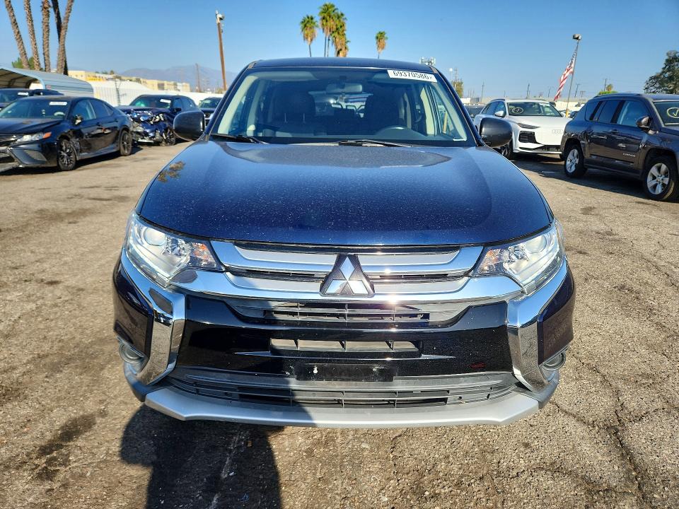 69370586 :رقم المزاد ، JA4AD2A31HZ068645 vin ، 2017 Mitsubishi Outlander مزاد بيع