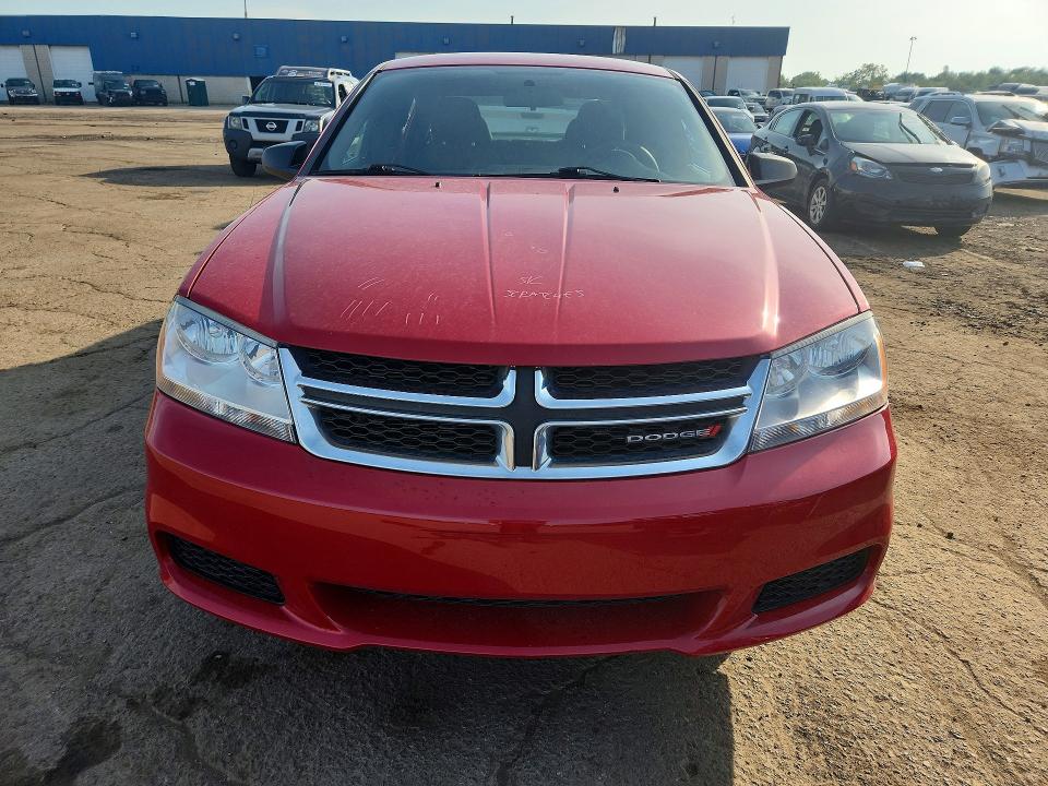 66753216 :رقم المزاد ، 1C3CDZAB4DN685218 vin ، 2013 Dodge Avenger مزاد بيع