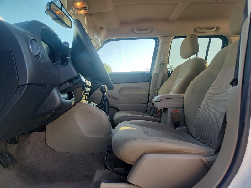 67237746 :رقم المزاد ، 1C4NJPBA1GD583926 vin ، 2016 Jeep Patriot مزاد بيع
