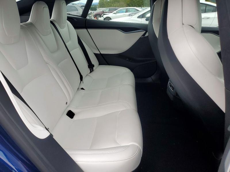 Продажа на аукционе авто 2018 Tesla Model S, vin: 5YJSA1E22JF268699, номер лота: 70630566