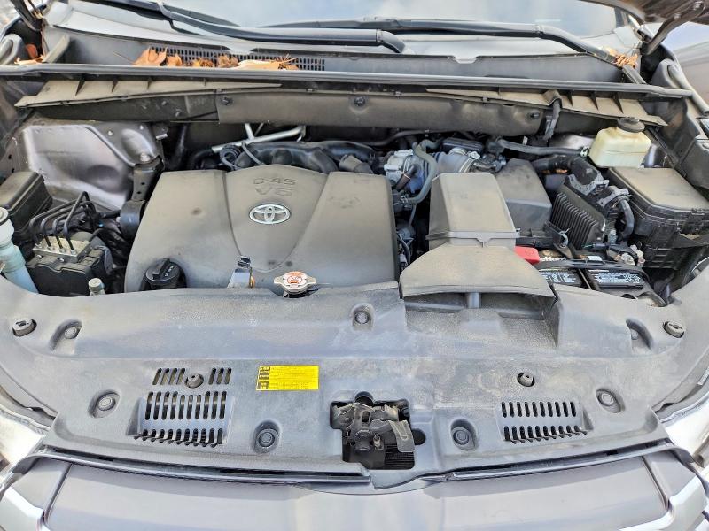 Aukcja sprzedaży 2018 Toyota Highlander, vin: 5TDJZRFH8JS817954, numer aukcji: 67989016