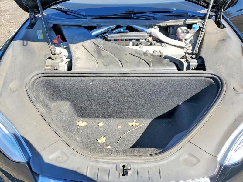 68523726 :رقم المزاد ، 5YJSA1E26GF152544 vin ، 2016 Tesla Model S مزاد بيع