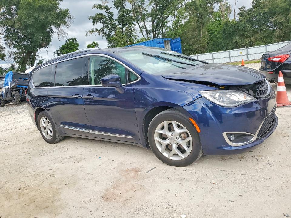 Продажа на аукционе авто 2018 Chrysler Pacifica, vin: 2C4RC1EG2JR113823, номер лота: 70246166