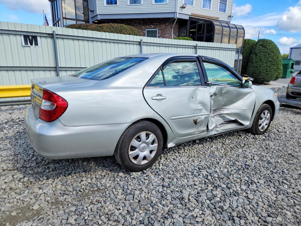 69866656 :رقم المزاد ، 4T1BE32K54U874557 vin ، 2004 Toyota Camry مزاد بيع