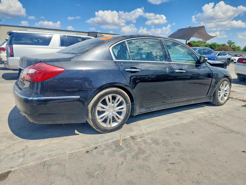 2014 Hyundai Genesis მანქანა იყიდება აუქციონზე, vin: KMHGC4DD2EU262513, აუქციონის ნომერი: 67616476