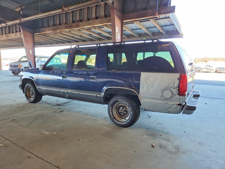 Продажа на аукционе авто 1999 Chevrolet Suburban, vin: 1GNEC16R7XJ434775, номер лота: 70560466