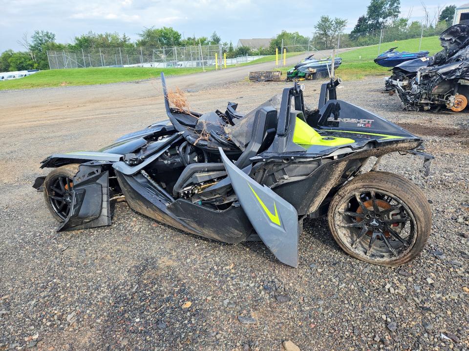 67420416 :رقم المزاد ، 57XAAFGB7P8155918 vin ، 2023 Polaris Slingshot مزاد بيع