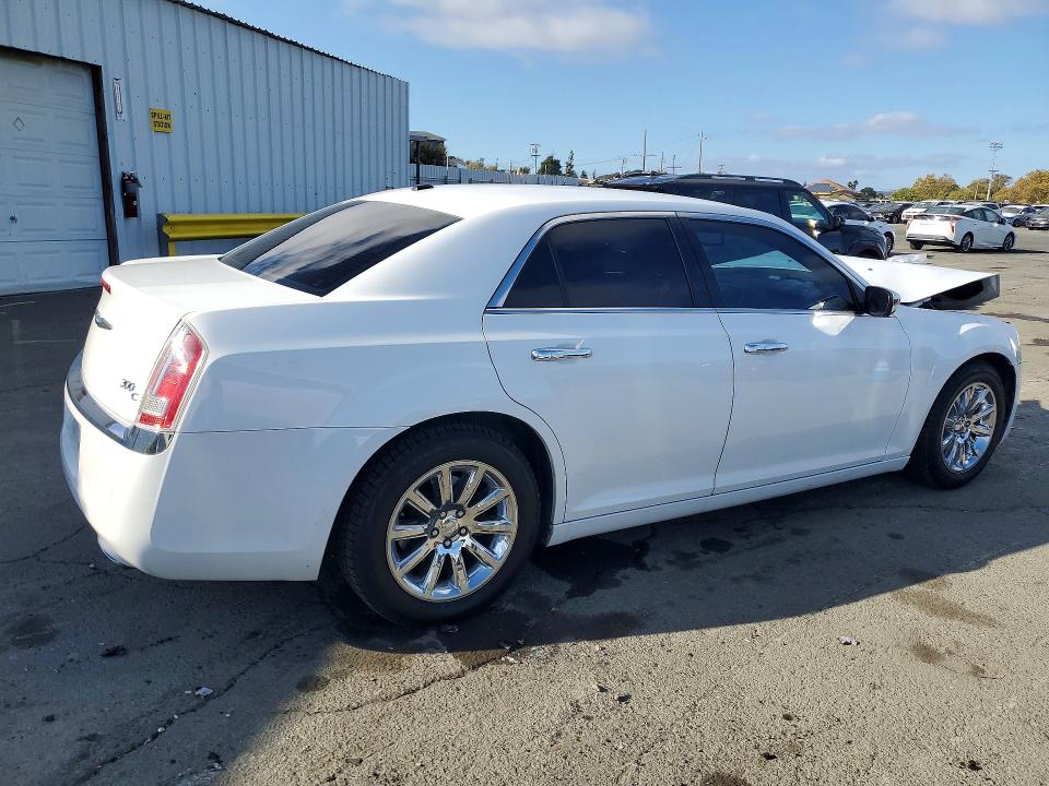 2013 Chrysler 300c მანქანა იყიდება აუქციონზე, vin: 2C3CCAEG4DH606598, აუქციონის ნომერი: 69443196