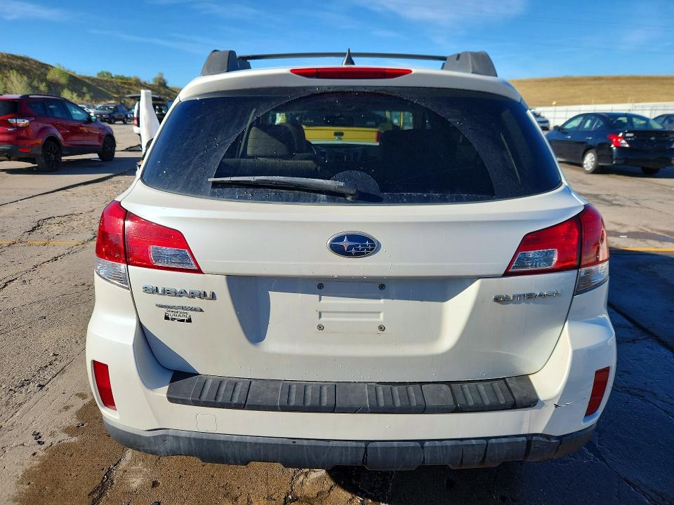 Auction sale of the 2014 Subaru Outback, vin: 4S4BRCCC8E3279463, lot number: 67430666