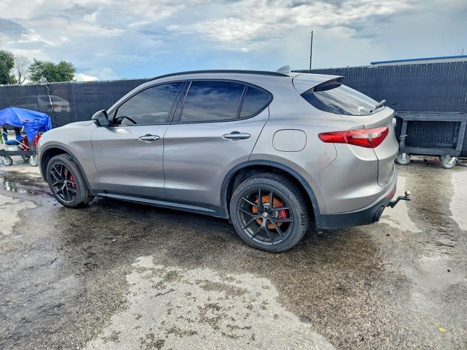 68736506 :رقم المزاد ، ZASPAJAN6K7C41588 vin ، 2019 Alfa Romeo Stelvio مزاد بيع