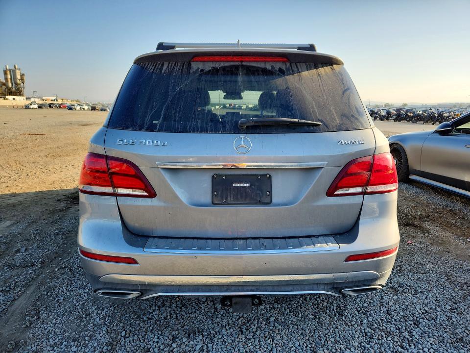 69451956 :رقم المزاد ، 4JGDA0EB1GA641800 vin ، 2016 Mercedes-benz Gle مزاد بيع