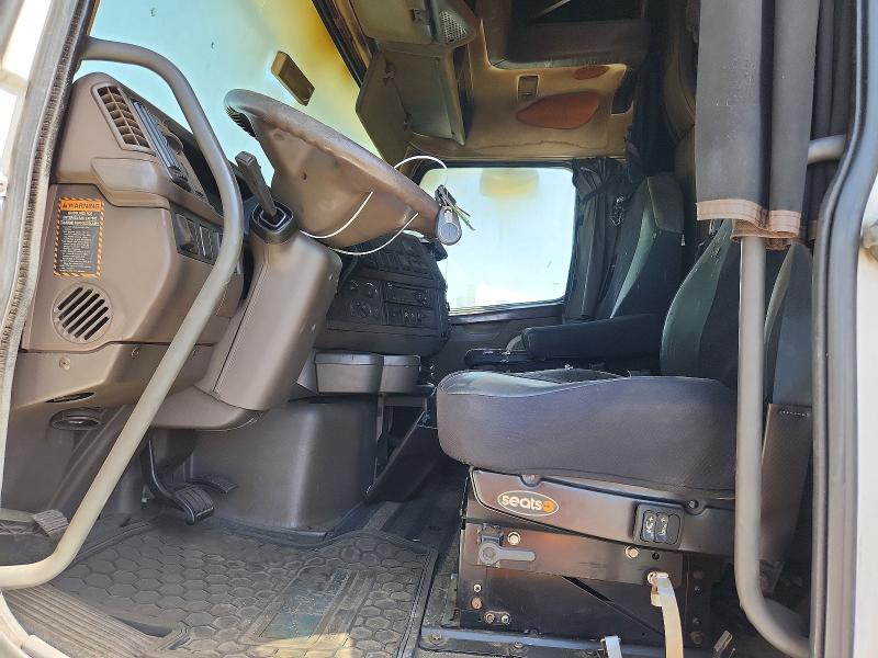 Aukcja sprzedaży 2016 Volvo Vnl (4), vin: 4V4NC9EJ1GN948699, numer aukcji: 67601296