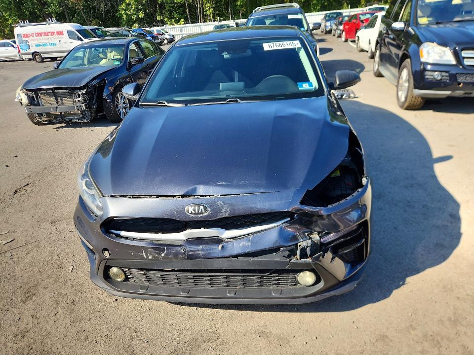 67666146 :رقم المزاد ، 3KPF24AD7KE083692 vin ، 2019 Kia Forte مزاد بيع