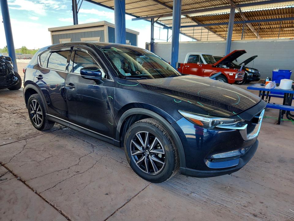 67848976 :رقم المزاد ، JM3KFADL0H0182142 vin ، 2017 Mazda Cx-5 مزاد بيع