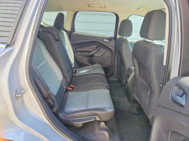 67922756 :رقم المزاد ، 1FMCU0GX3FUB07318 vin ، 2015 Ford Escape مزاد بيع