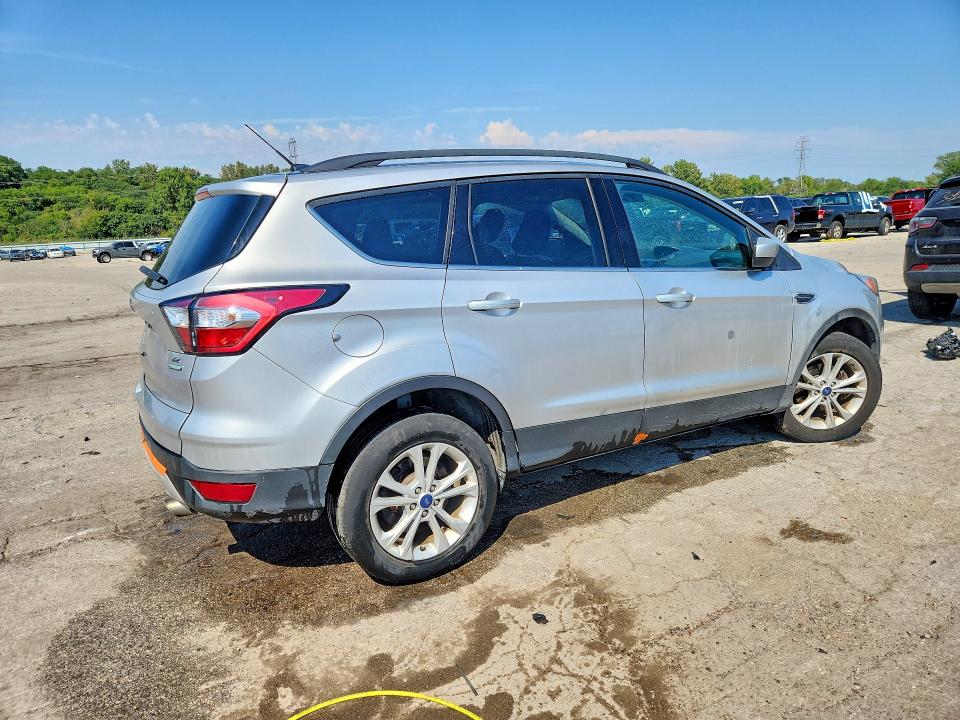 Продаж на аукціоні авто 2018 Ford Escape, vin: 1FMCU0GDXJUC40883, номер лоту: 67215446