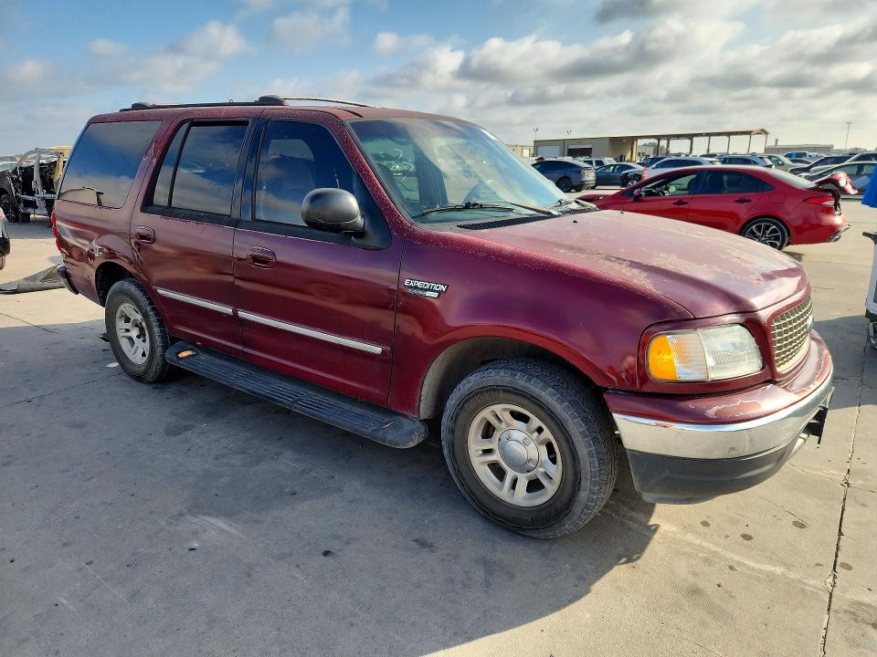 67784776 :رقم المزاد ، 1FMRU15LX1LA01074 vin ، 2001 Ford Expedition مزاد بيع