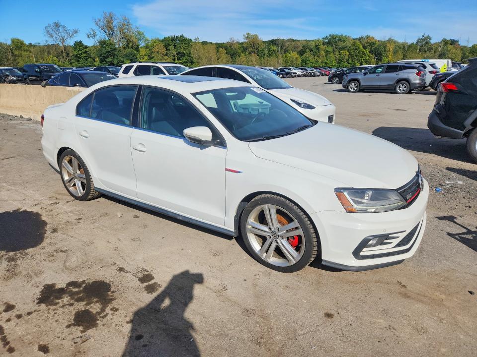 70143366 :رقم المزاد ، 3VW4T7AJ8HM345128 vin ، 2017 Volkswagen Jetta مزاد بيع