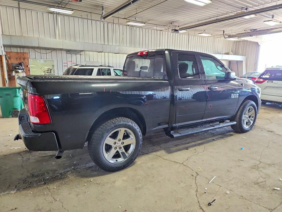 70482386 :رقم المزاد ، 1C6RR7FG7HS631555 vin ، 2017 Ram 1500 مزاد بيع