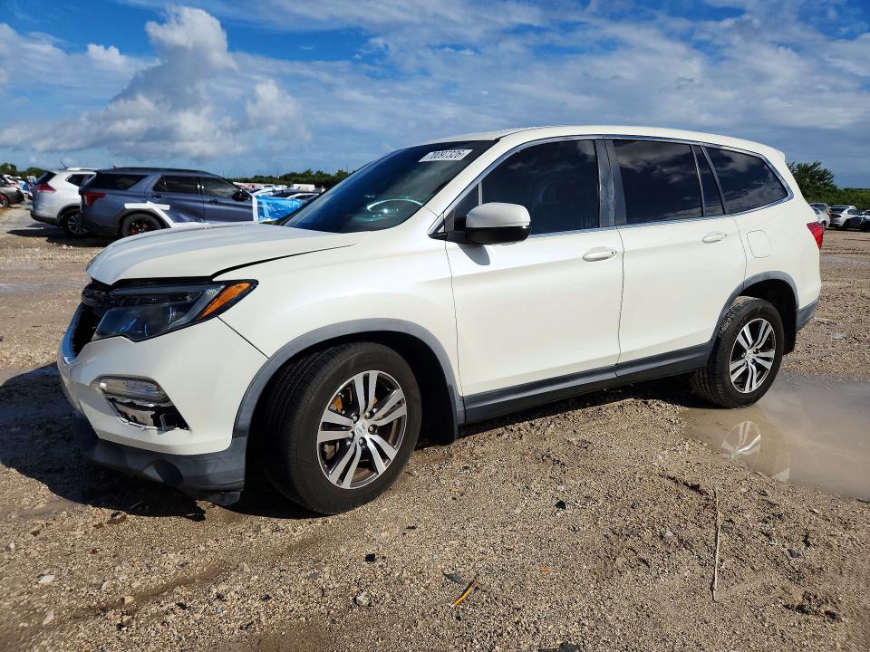 Продаж на аукціоні авто 2017 Honda Pilot, vin: 5FNYF5H64HB004427, номер лоту: 70097326