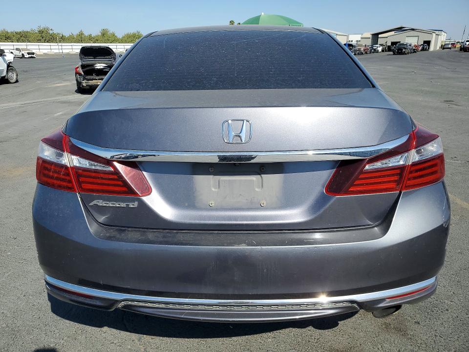 2017 Honda Accord მანქანა იყიდება აუქციონზე, vin: 1HGCR2F33HA087772, აუქციონის ნომერი: 67687226