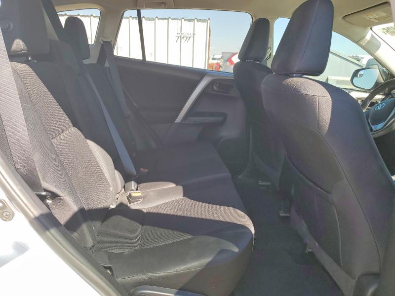 68427406 :رقم المزاد ، 2T3ZFREV0GW306071 vin ، 2016 Toyota Rav4 مزاد بيع