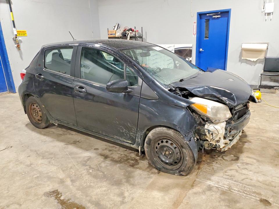 70671456 :رقم المزاد ، VNKKTUD37EA000565 vin ، 2014 Toyota Yaris مزاد بيع